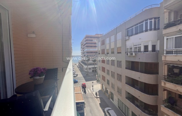 Apartamento / piso - Reventa - Torrevieja - Torrevieja