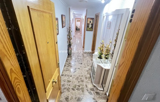 Apartment / flat - Resale - Torrevieja - Center