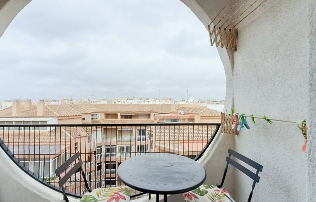 Apartment / flat - Resale - Torrevieja - Center