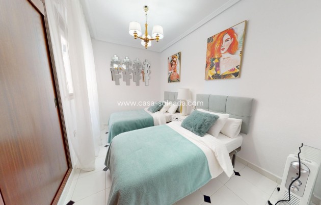 Apartment / flat - Resale - Torrevieja - Playa del Cura