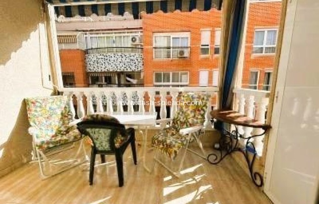 Apartment / flat - Resale - Torrevieja - Playa del Cura