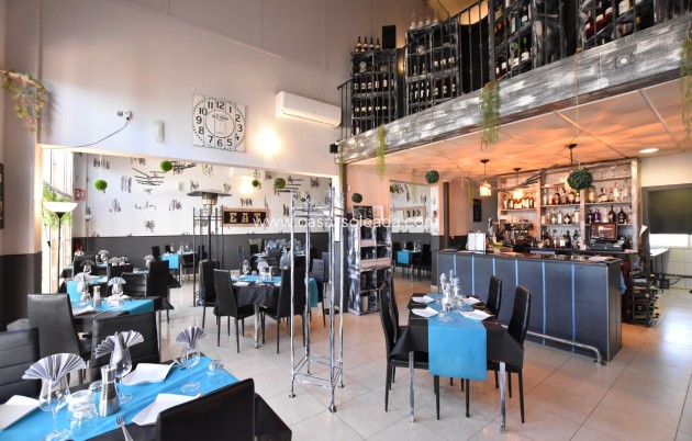 Commercial - Revente - Algorfa - CSAT-17838