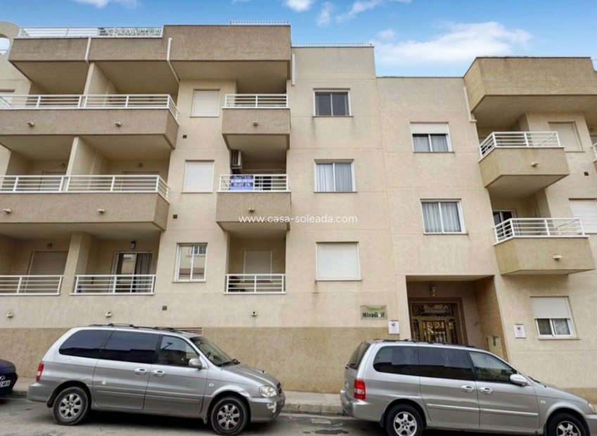 Herverkoop - Appartement / flat - Algorfa