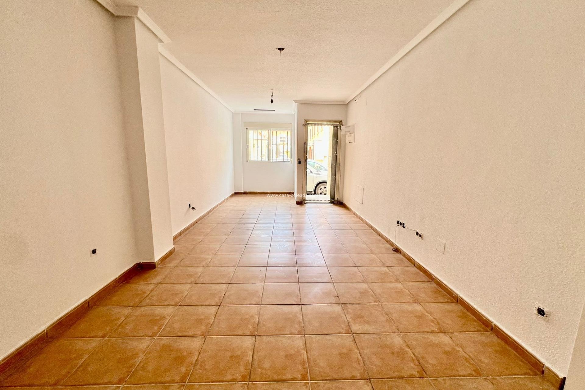 Herverkoop - Appartement / flat - Catral - Comunidad Valenciana
