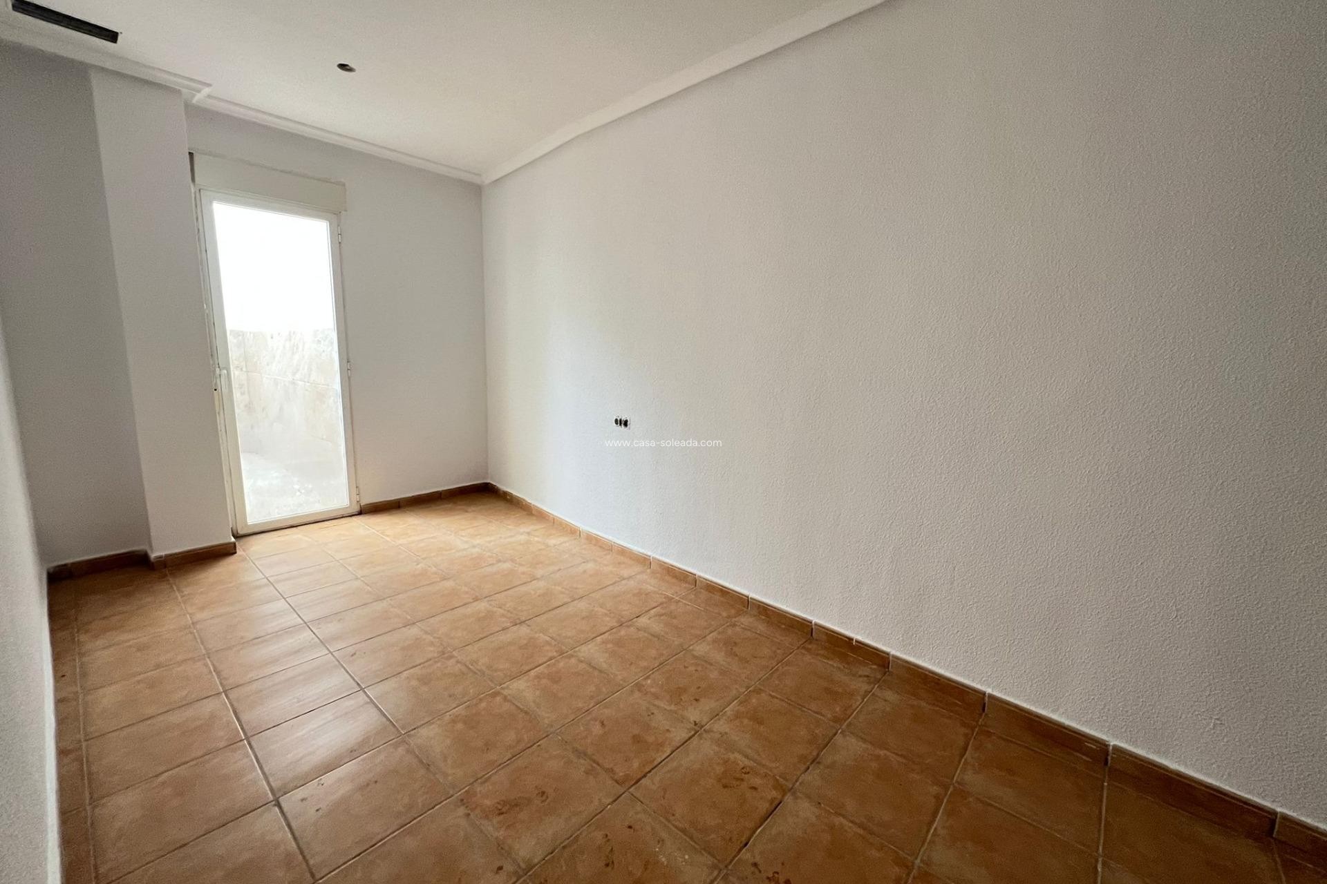 Herverkoop - Appartement / flat - Catral - Comunidad Valenciana