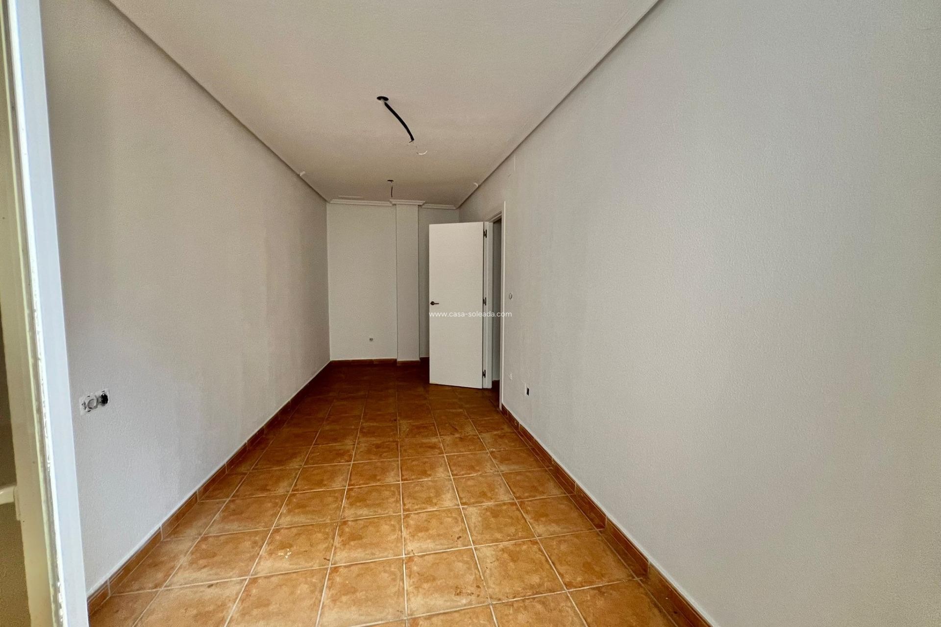 Herverkoop - Appartement / flat - Catral - Comunidad Valenciana