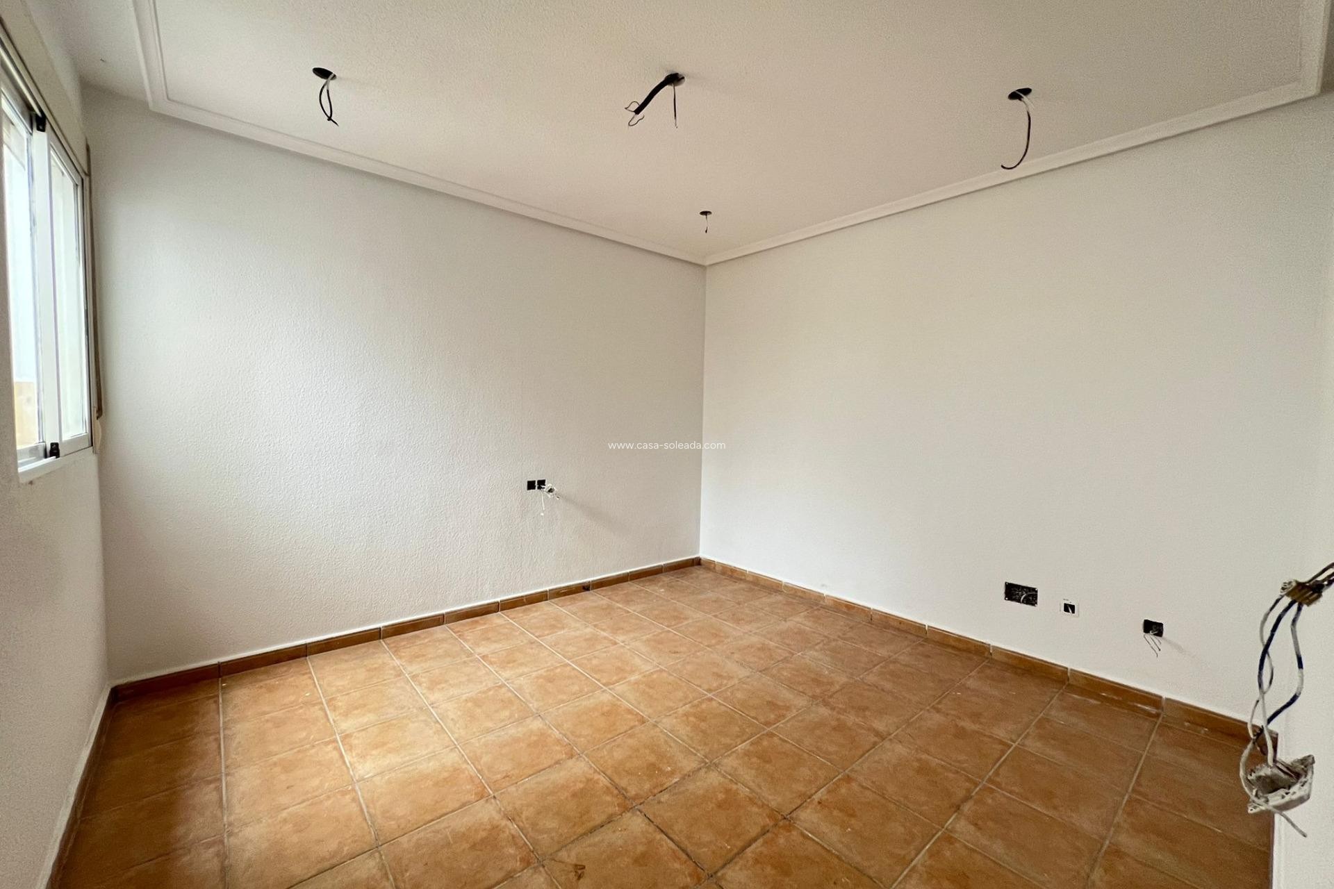 Herverkoop - Appartement / flat - Catral - Comunidad Valenciana