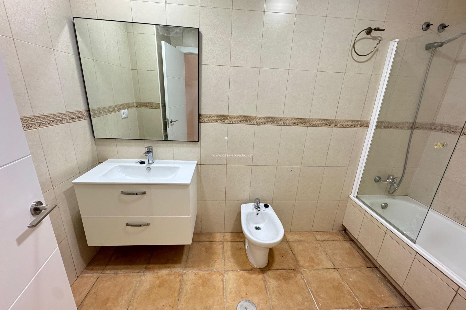 Herverkoop - Appartement / flat - Catral - Comunidad Valenciana