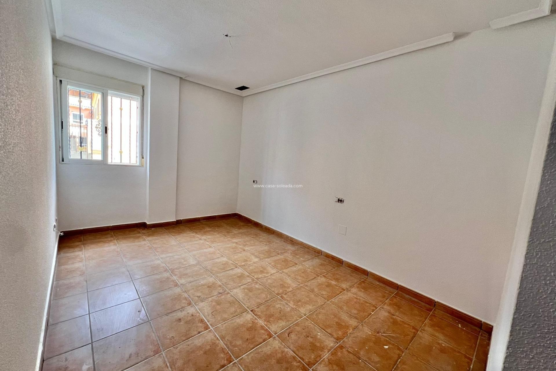 Herverkoop - Appartement / flat - Catral - Comunidad Valenciana