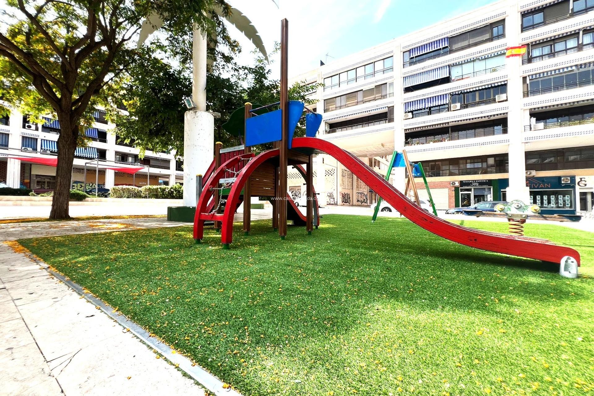 Herverkoop - Appartement / flat - Guardamar del Segura - Pueblo