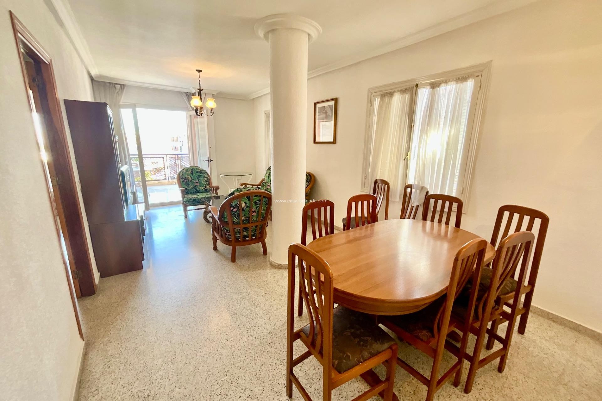 Herverkoop - Appartement / flat - Torrevieja - Acequion