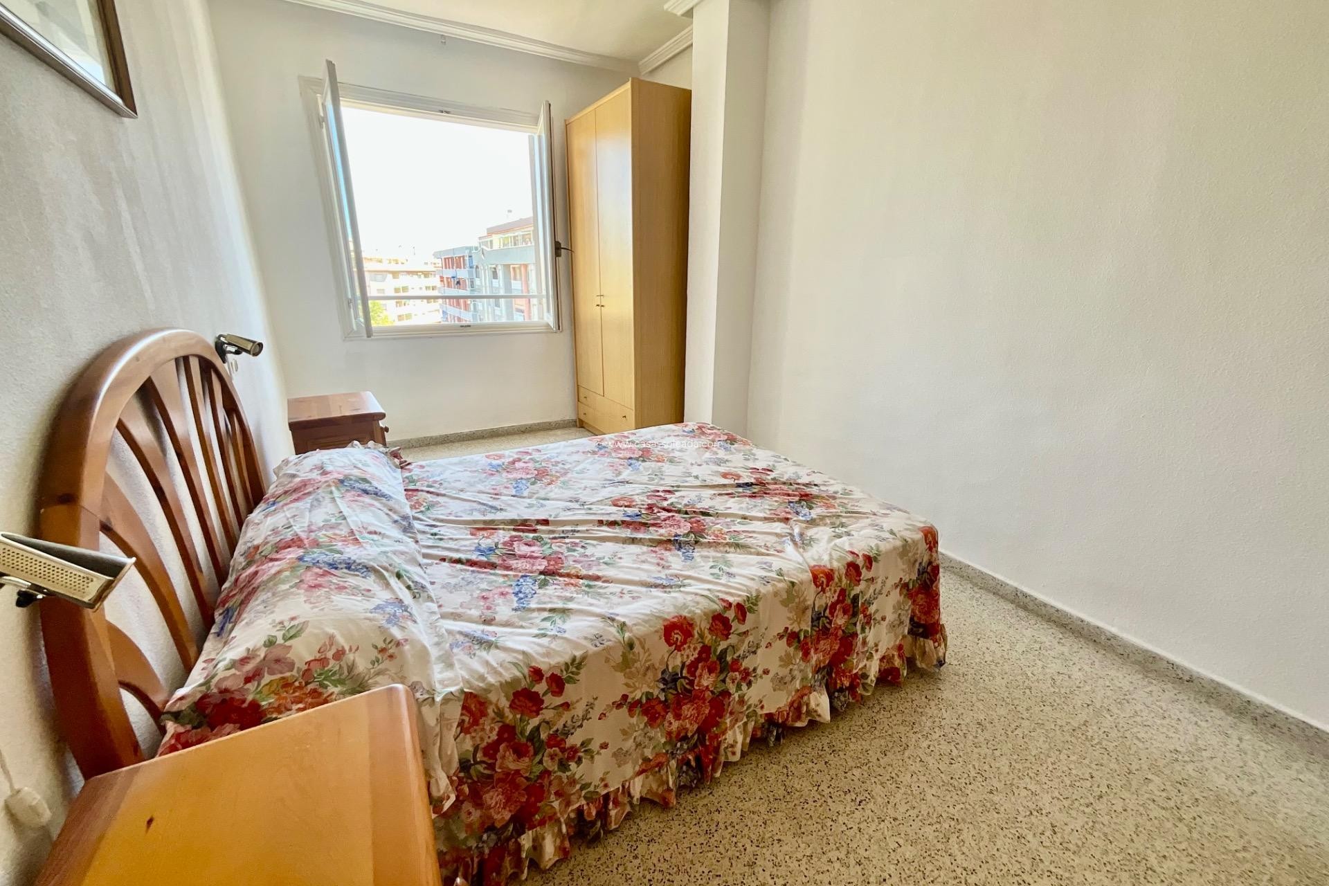 Herverkoop - Appartement / flat - Torrevieja - Acequion