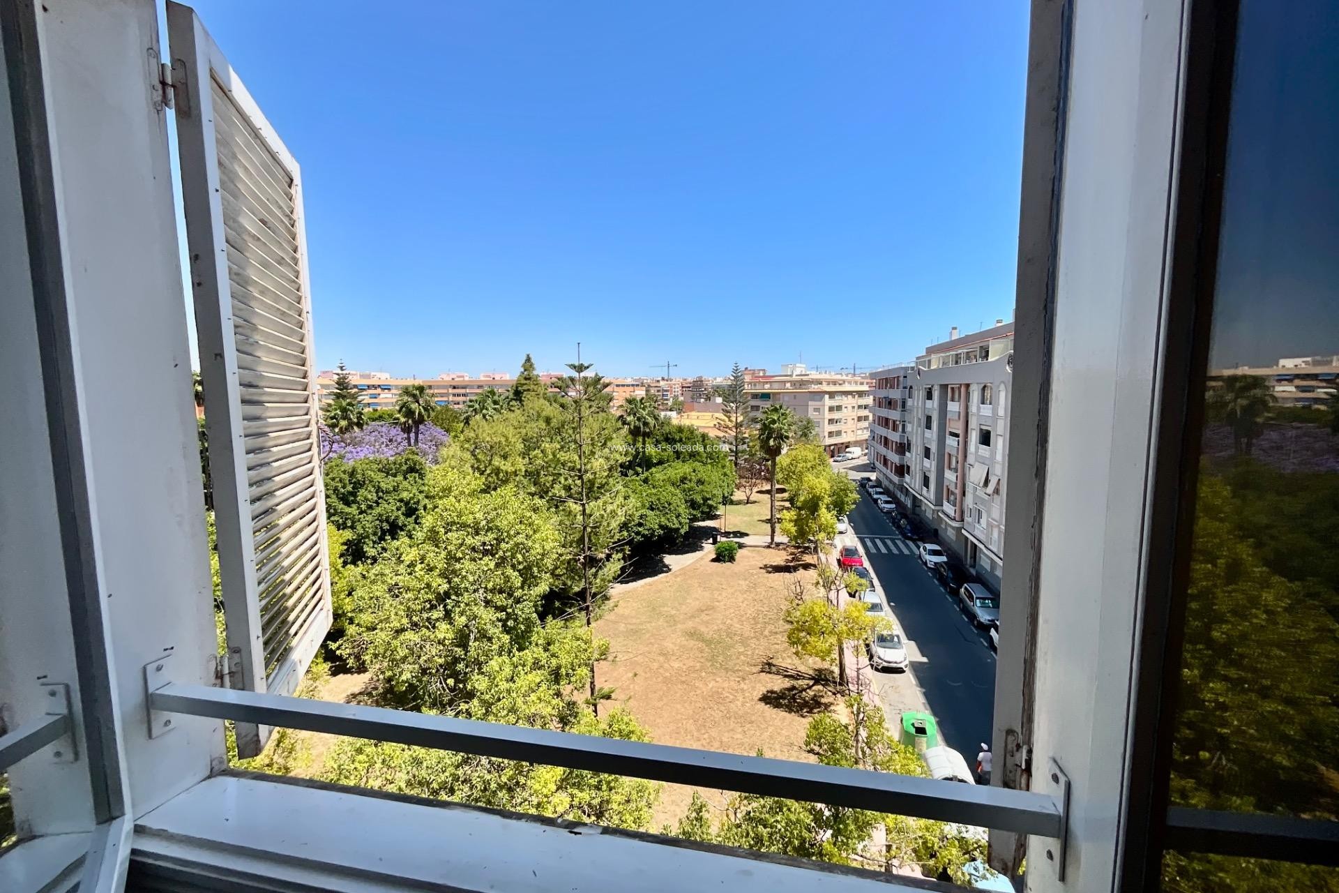 Herverkoop - Appartement / flat - Torrevieja - Acequion