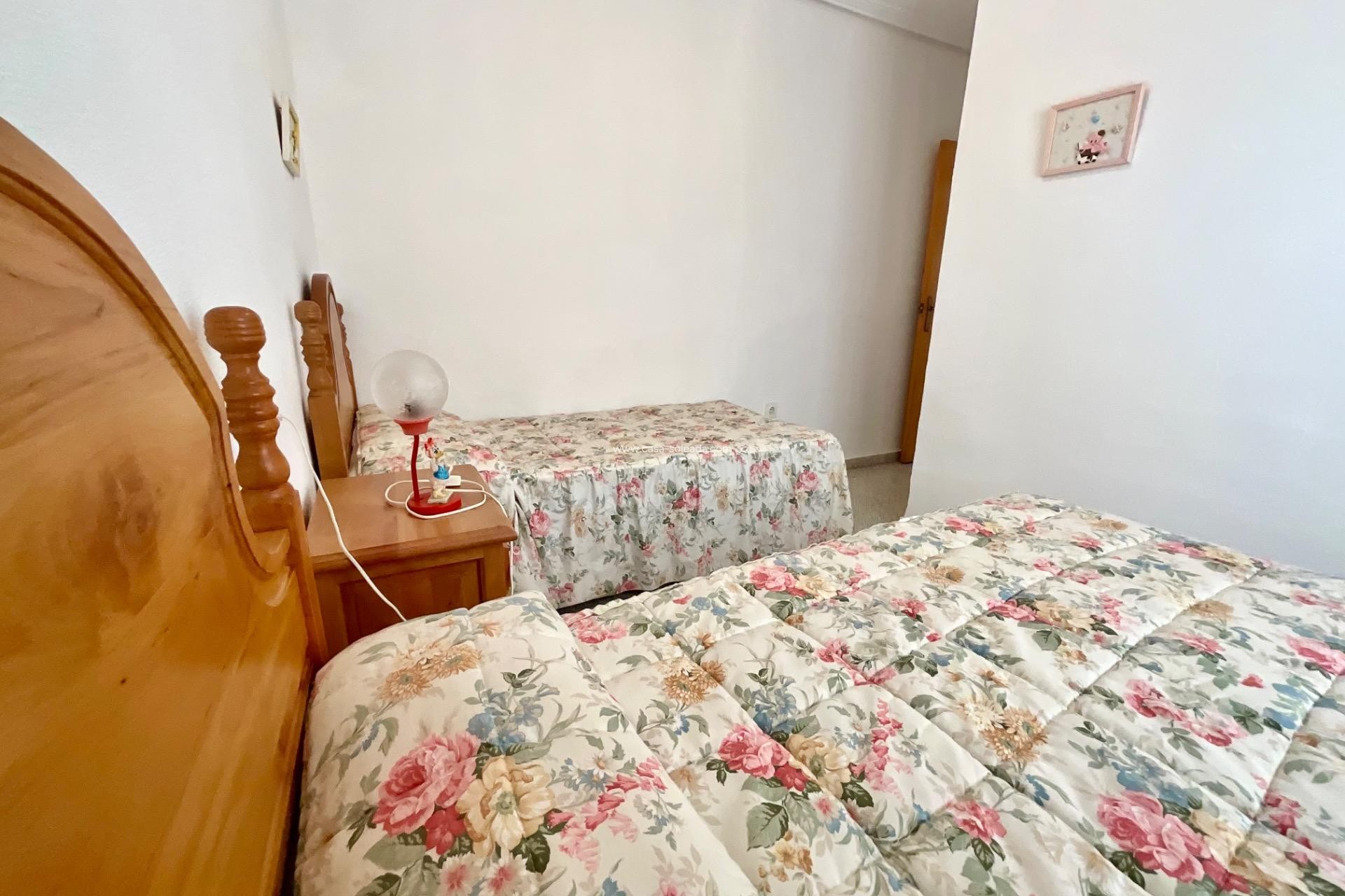 Herverkoop - Appartement / flat - Torrevieja - Acequion