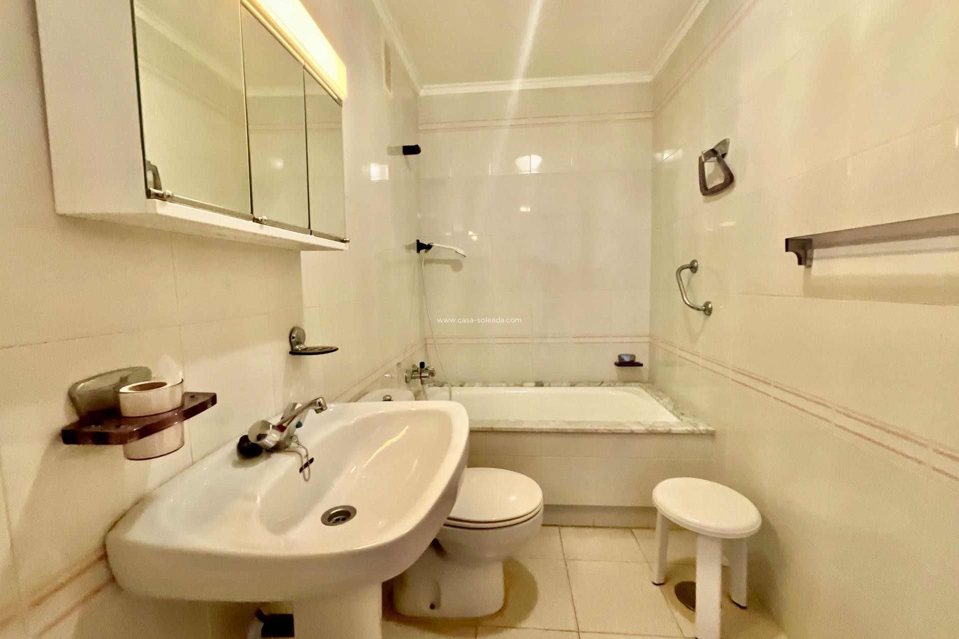 Herverkoop - Appartement / flat - Torrevieja - Acequion