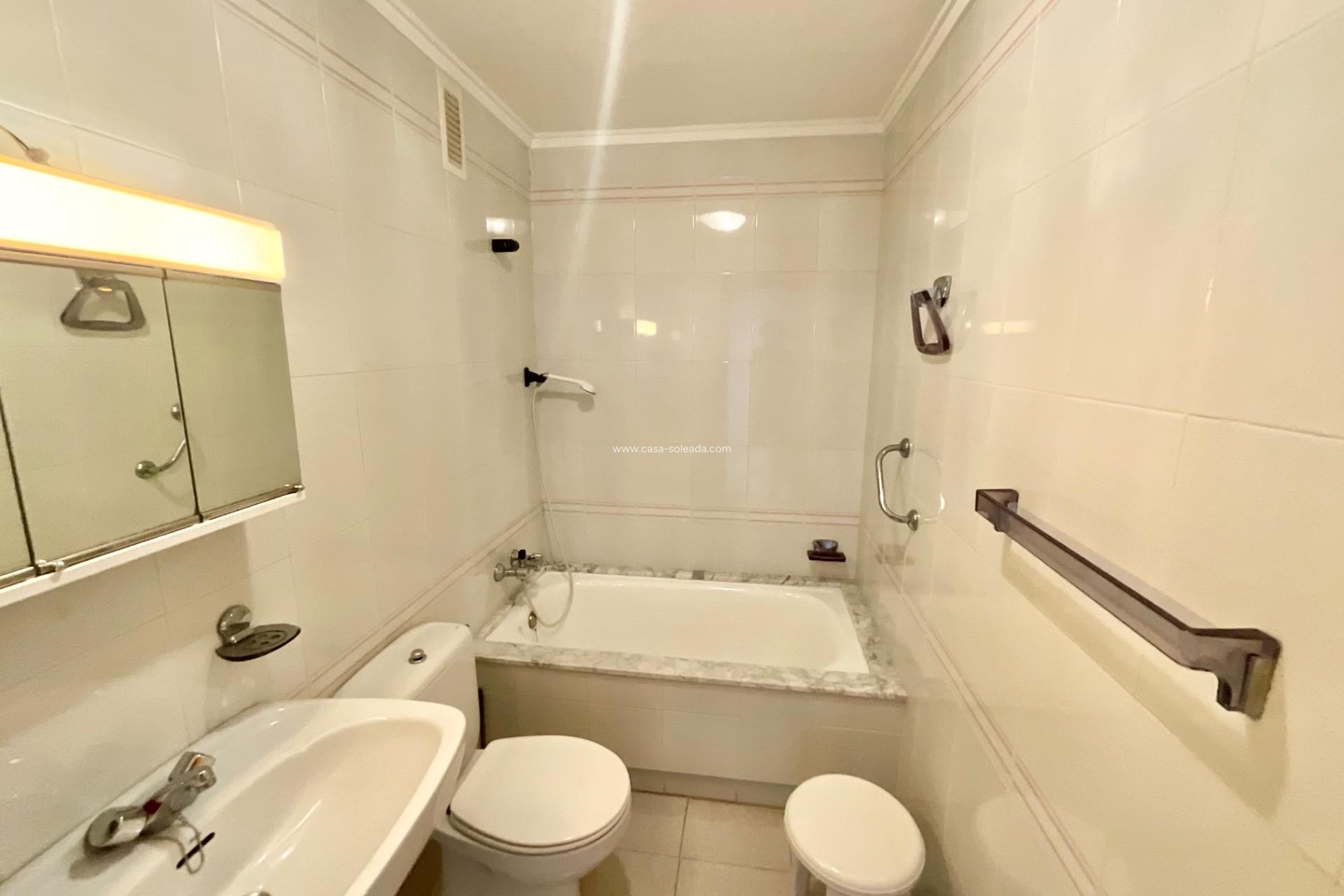 Herverkoop - Appartement / flat - Torrevieja - Acequion