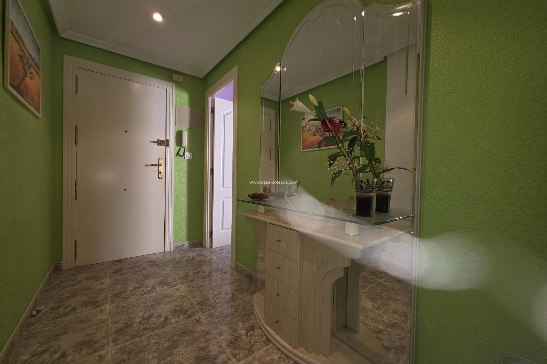 Herverkoop - Appartement / flat - Torrevieja - Acequion