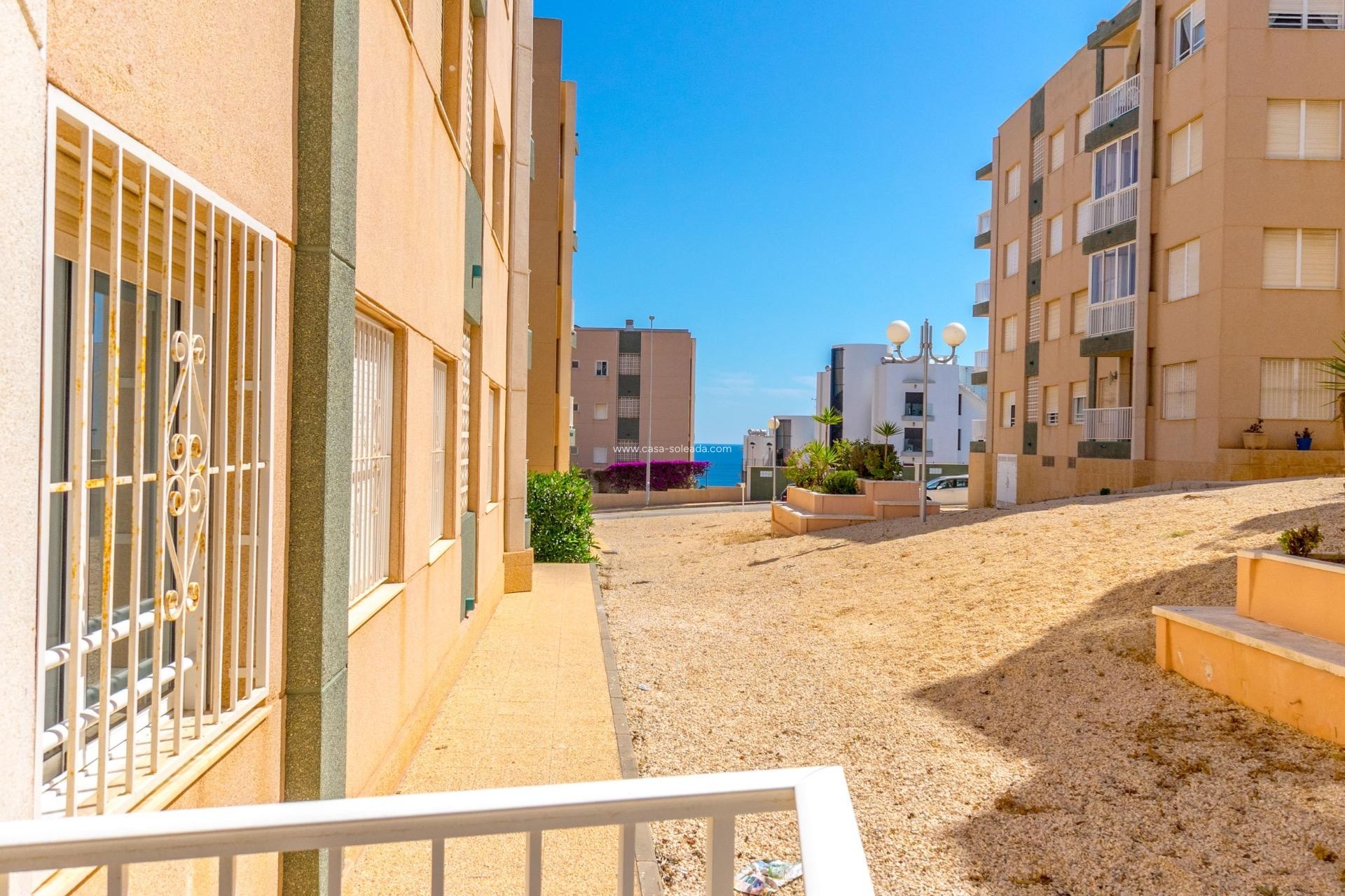 Herverkoop - Appartement / flat - Torrevieja - Cabo cervera