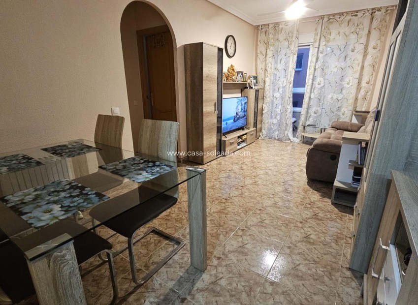 Herverkoop - Appartement / flat - Torrevieja - Center