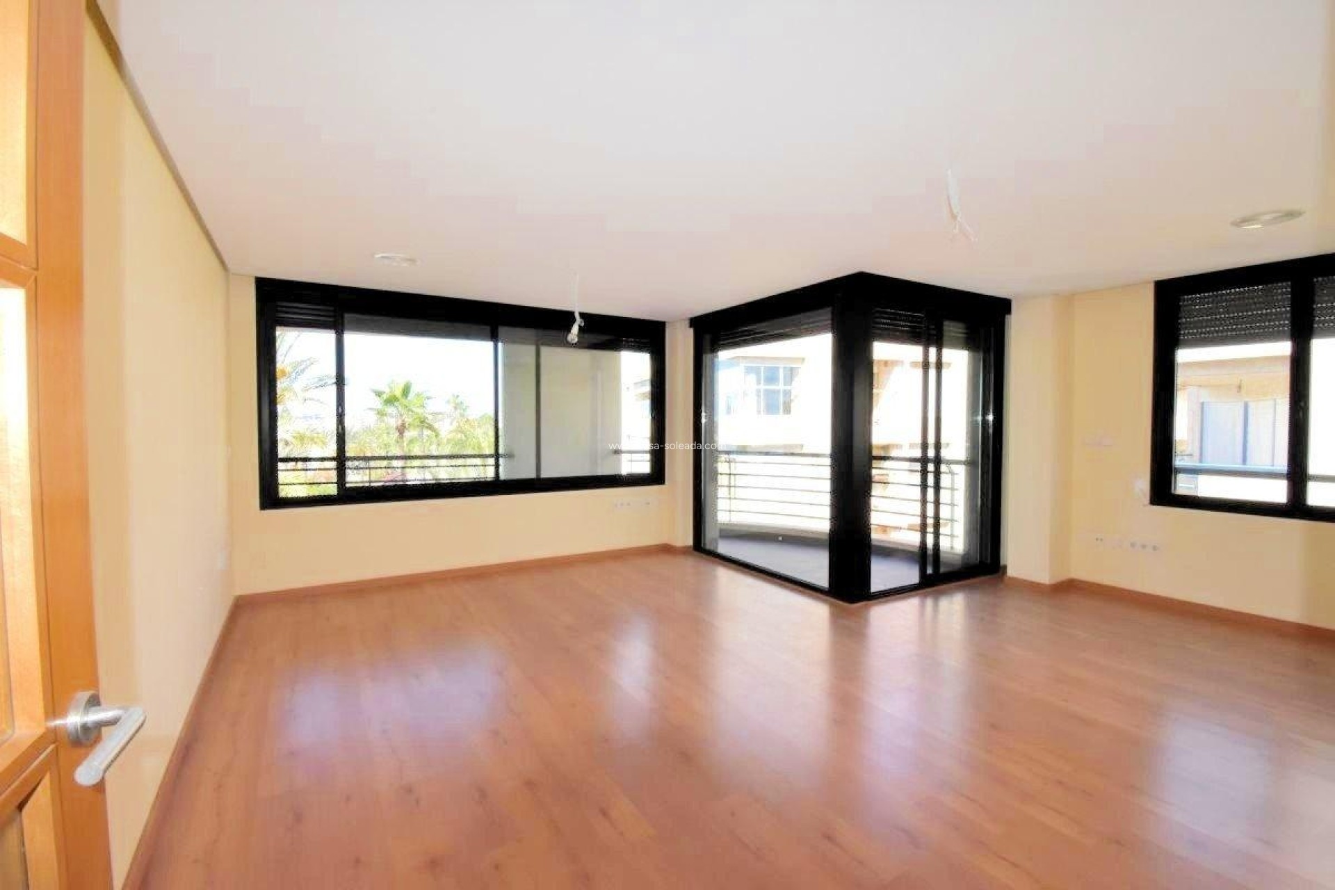 Herverkoop - Appartement / flat - Torrevieja - Centro - Muelle Pesquero