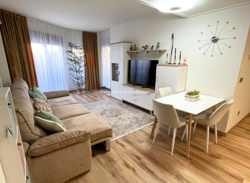 Herverkoop - Appartement / flat - Torrevieja - Costa Blanca