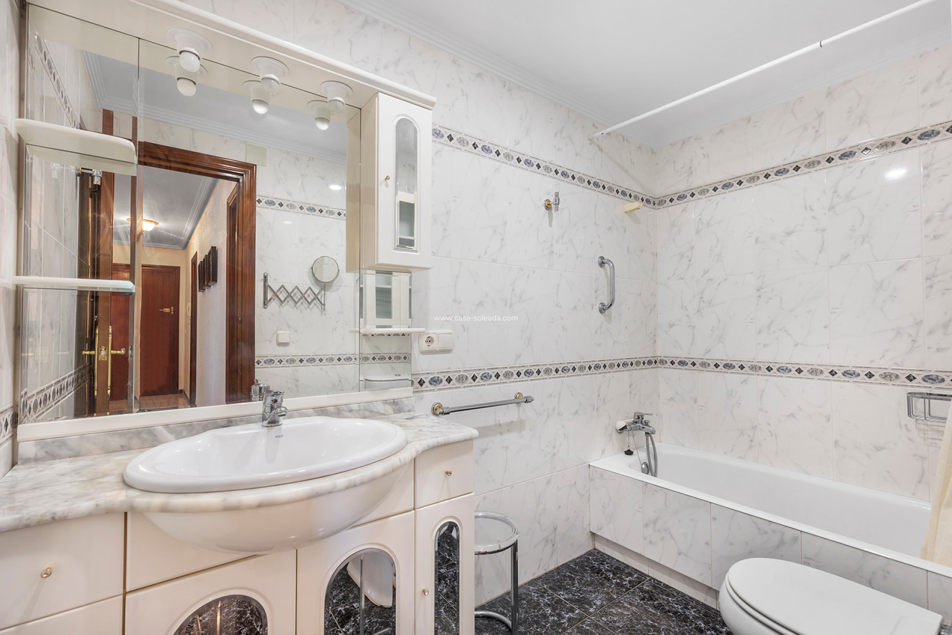Herverkoop - Appartement / flat - Torrevieja - Costa Blanca