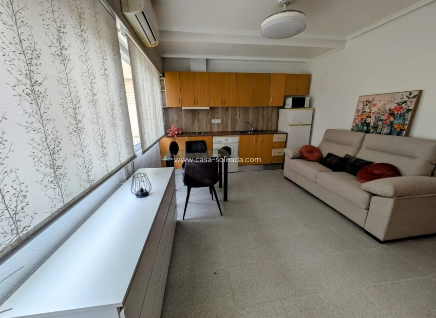 Herverkoop - Appartement / flat - Torrevieja - Estacion Autobuses