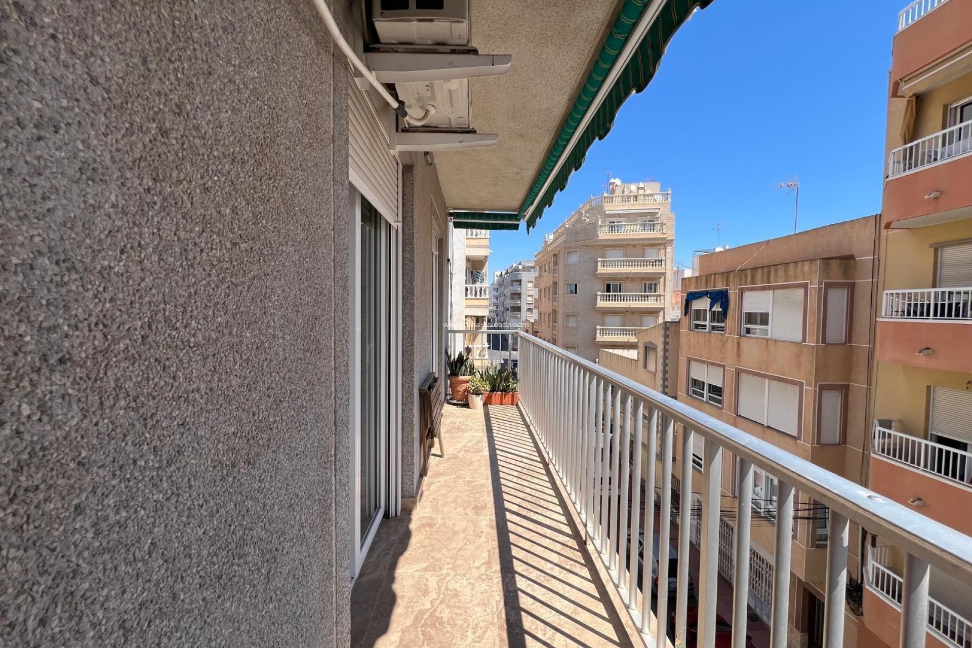 Herverkoop - Appartement / flat - Torrevieja - Estacion Autobuses