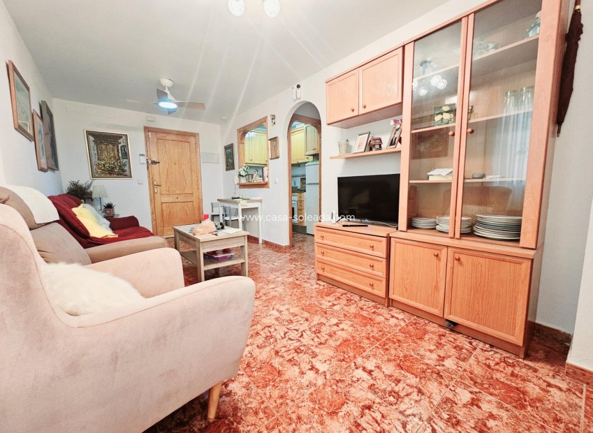 Herverkoop - Appartement / flat - Torrevieja - Estacion Autobuses