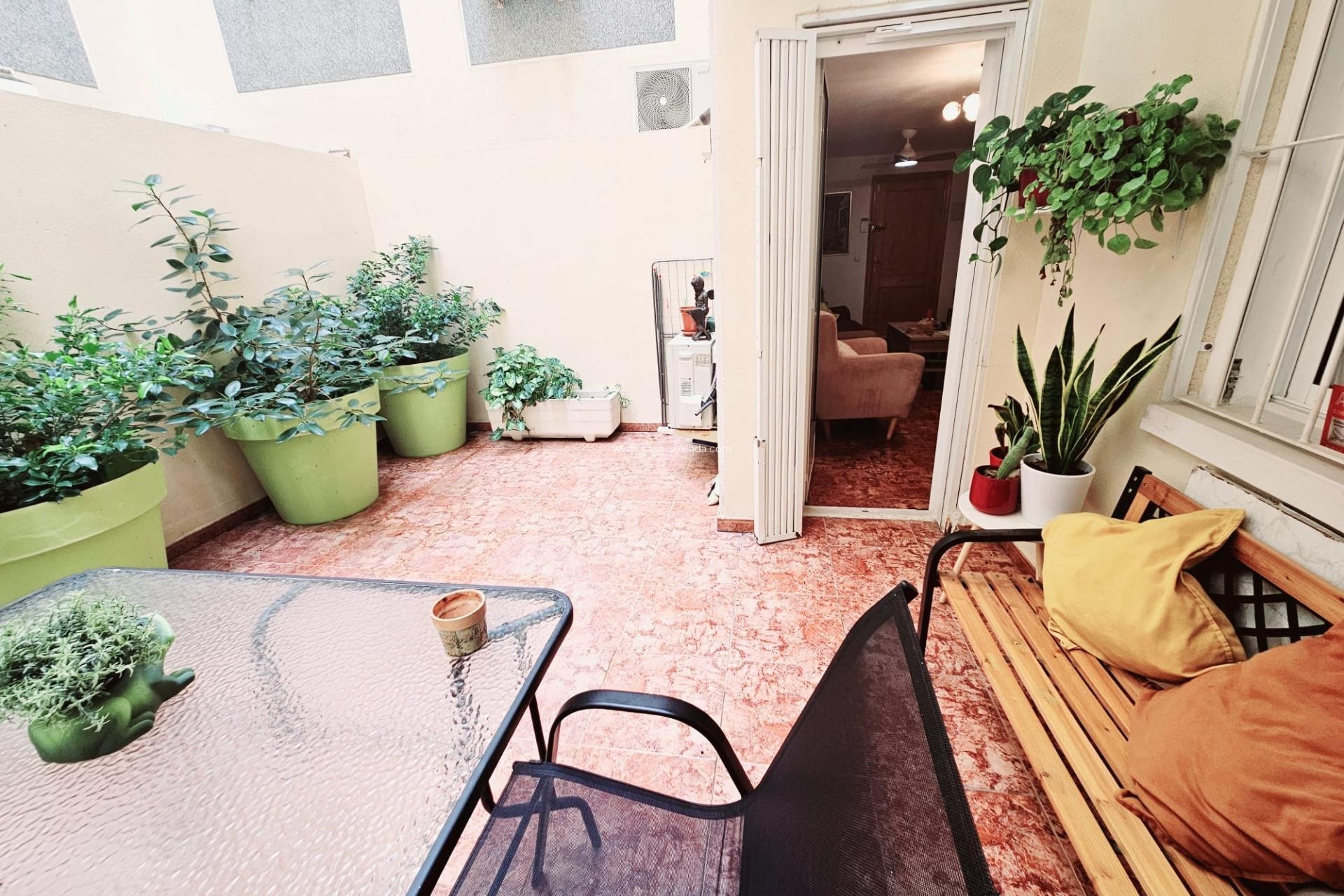 Herverkoop - Appartement / flat - Torrevieja - Estacion Autobuses