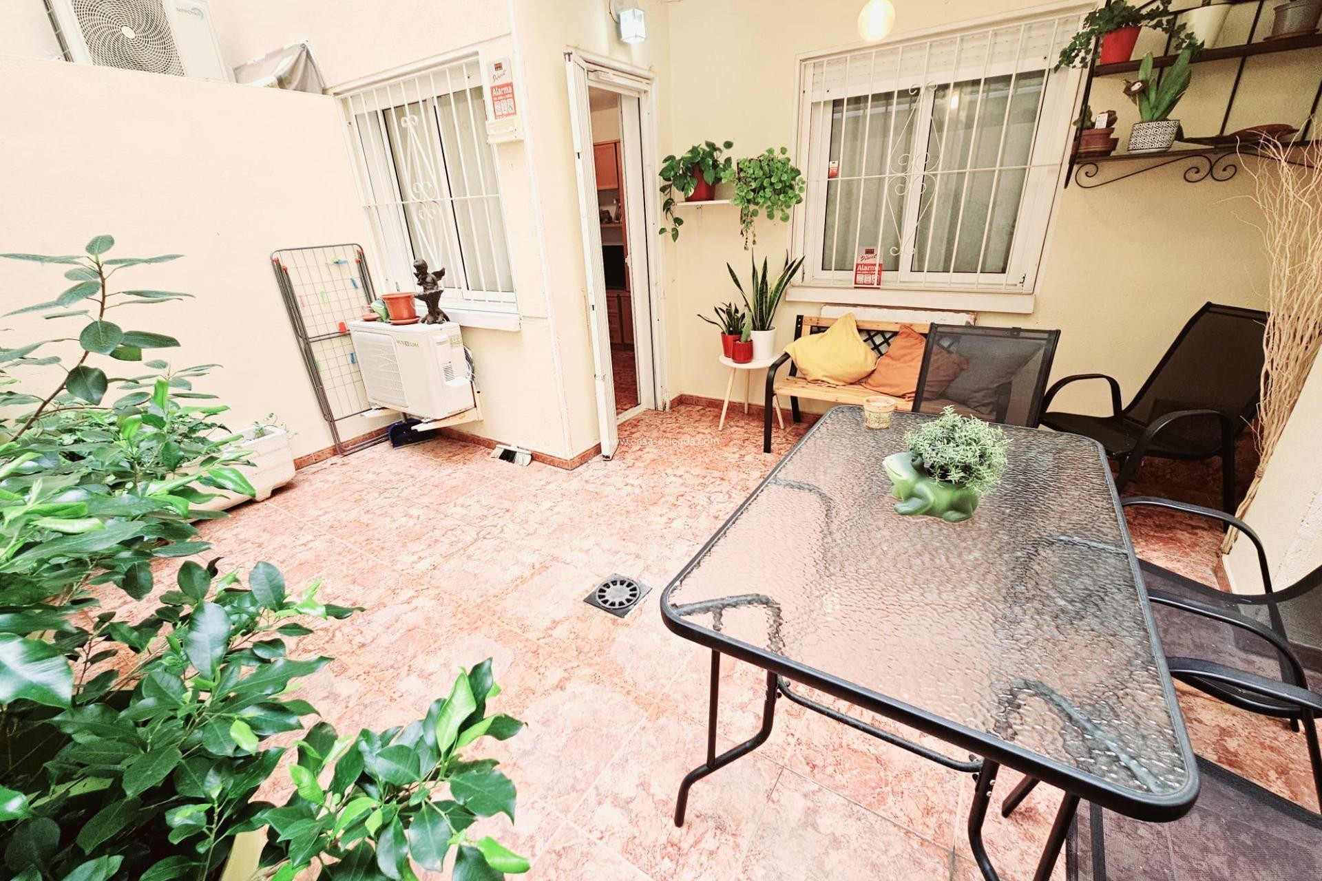 Herverkoop - Appartement / flat - Torrevieja - Estacion Autobuses