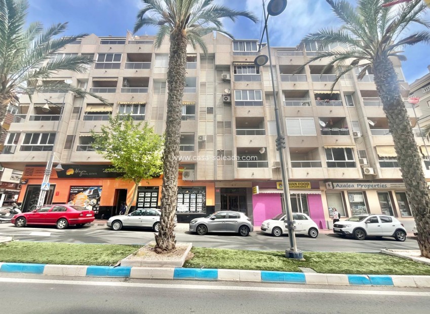 Herverkoop - Appartement / flat - Torrevieja - Habaneras