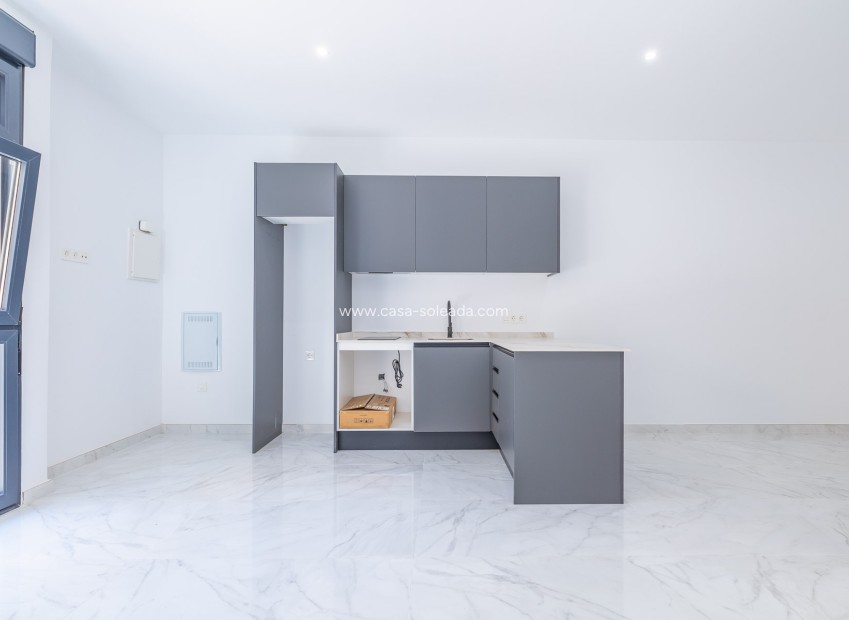 Herverkoop - Appartement / flat - Torrevieja - La Mata