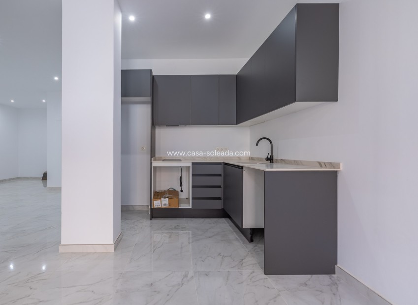 Herverkoop - Appartement / flat - Torrevieja - La Mata