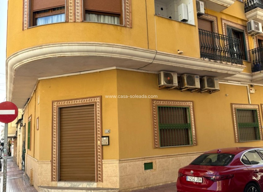 Herverkoop - Appartement / flat - Torrevieja - Las Piscinas Naturales