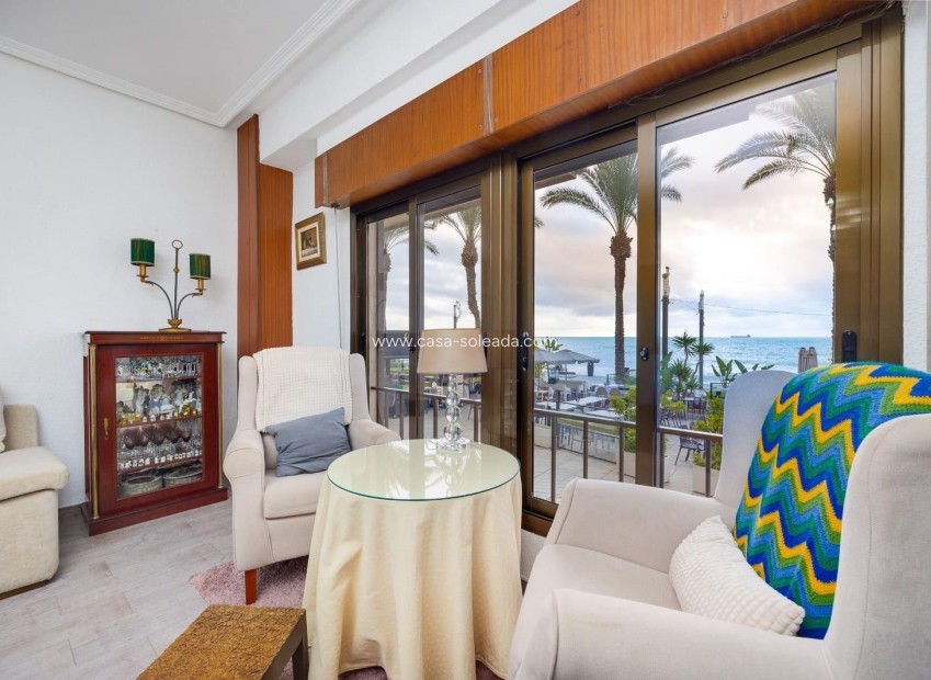 Herverkoop - Appartement / flat - Torrevieja - Paseo Maritimo