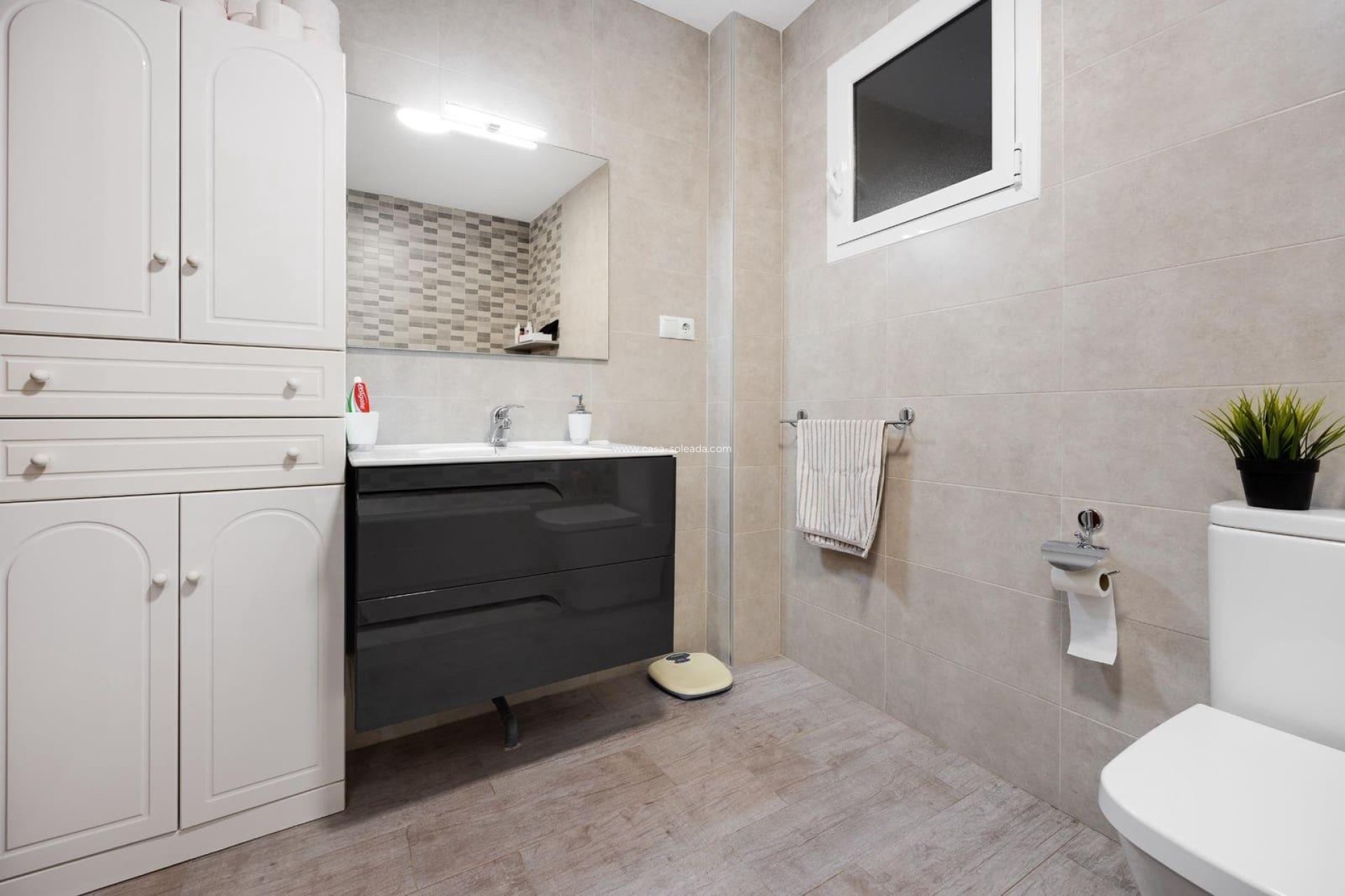 Herverkoop - Appartement / flat - Torrevieja - Paseo Maritimo