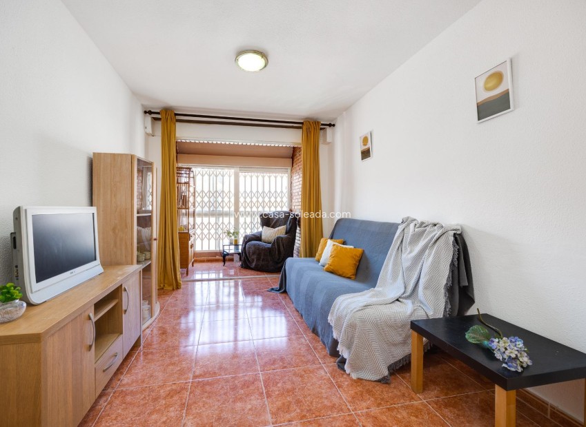 Herverkoop - Appartement / flat - Torrevieja - Playa De Los Naufragos