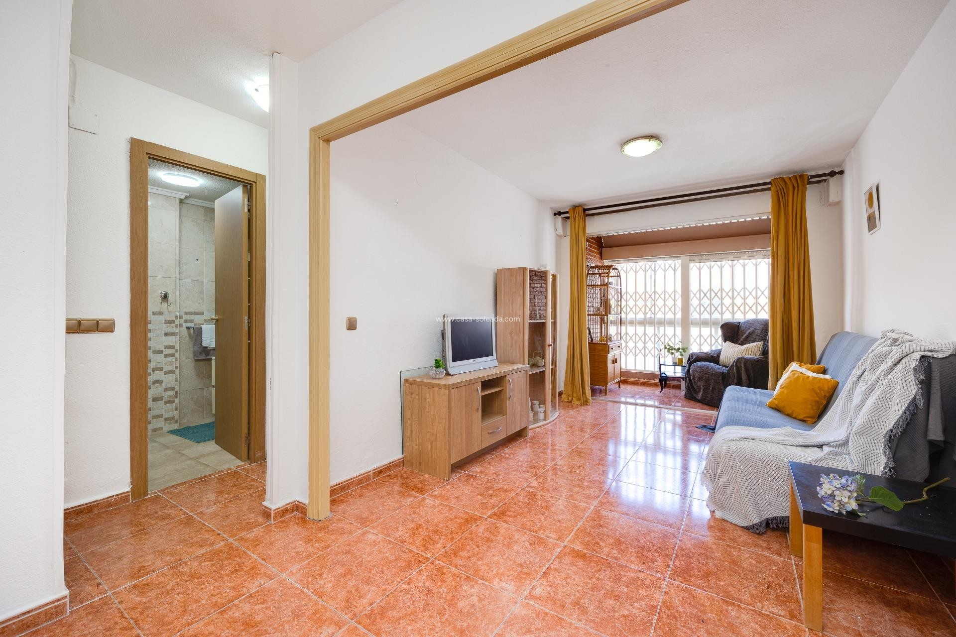 Herverkoop - Appartement / flat - Torrevieja - Playa De Los Naufragos