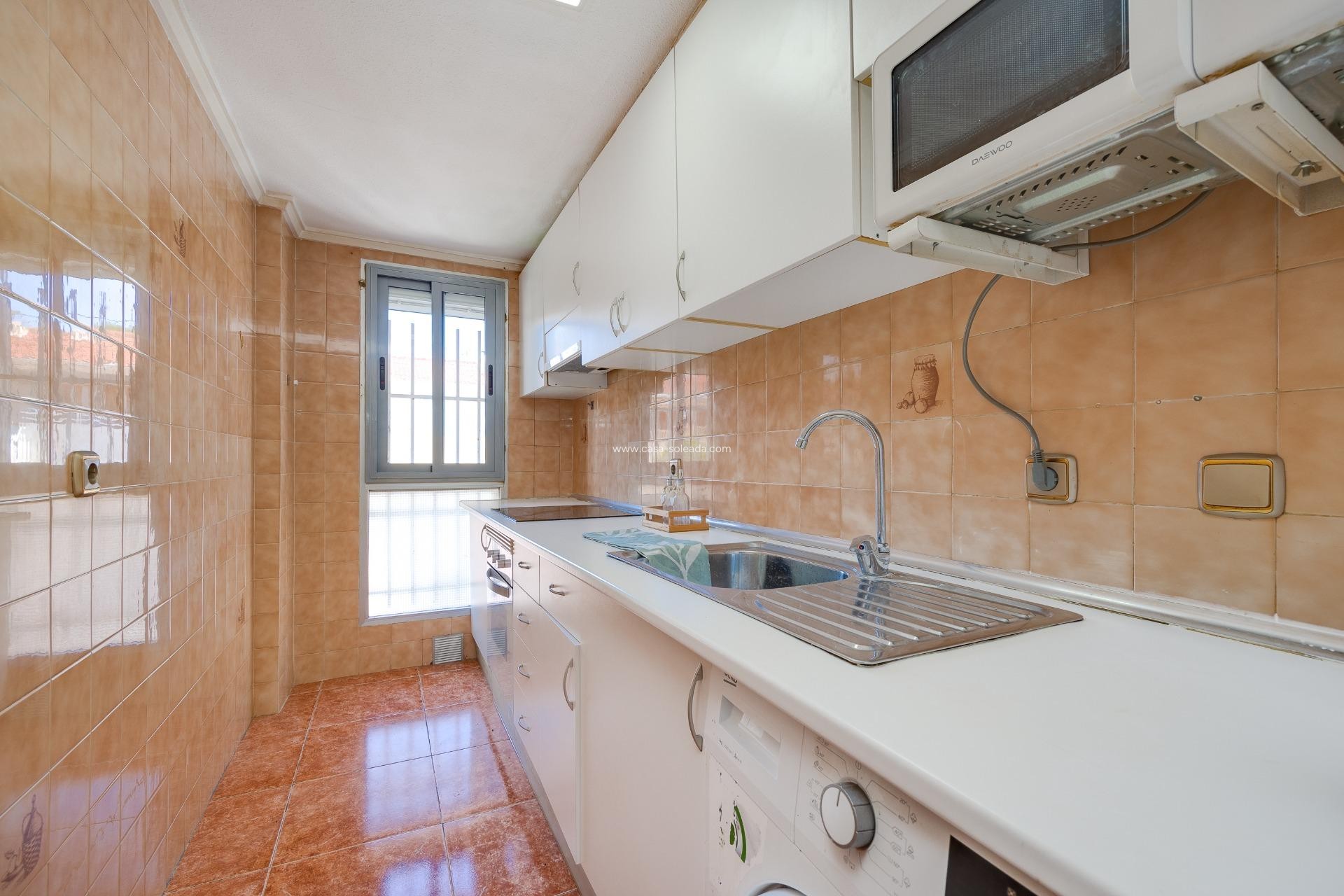 Herverkoop - Appartement / flat - Torrevieja - Playa De Los Naufragos