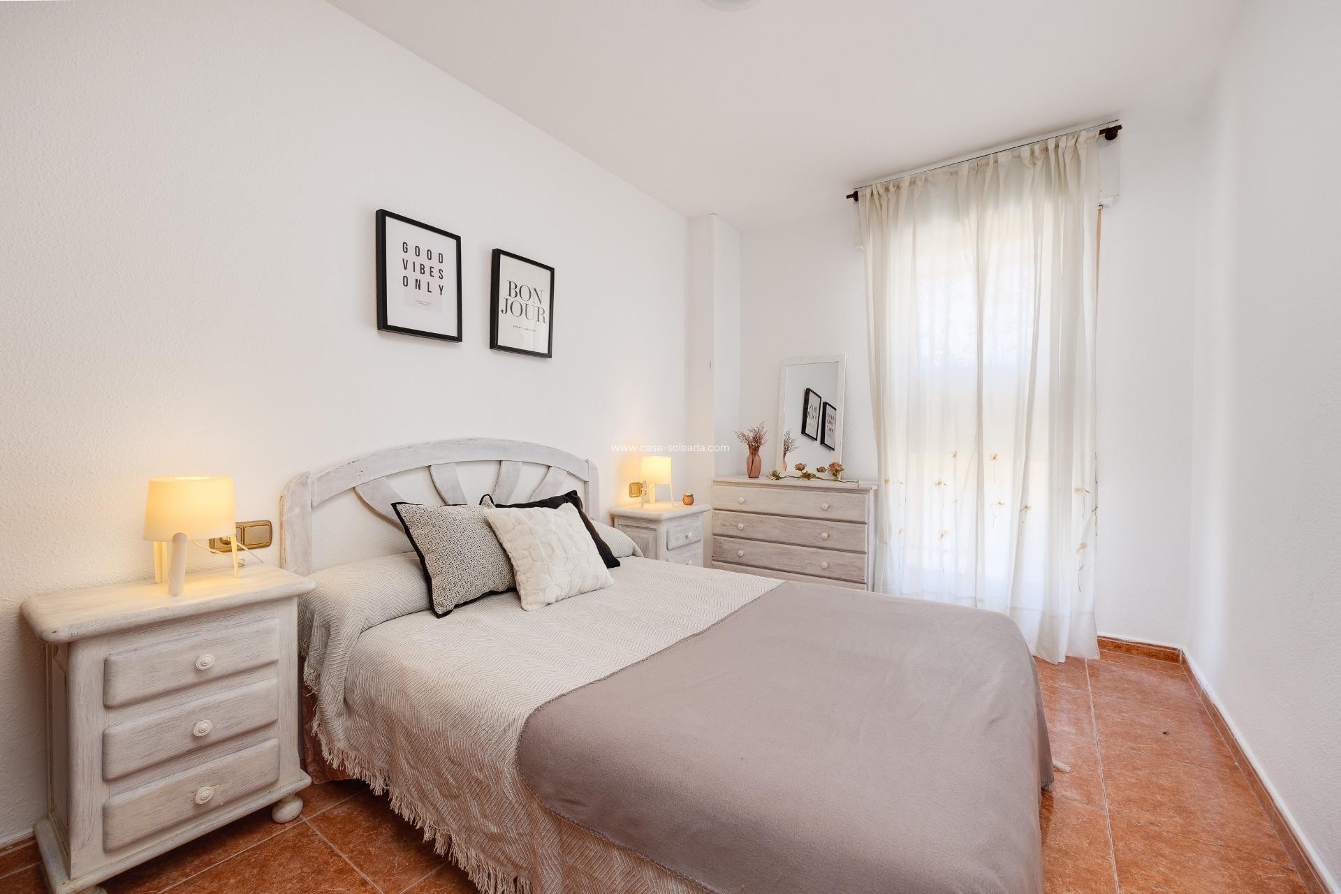 Herverkoop - Appartement / flat - Torrevieja - Playa De Los Naufragos