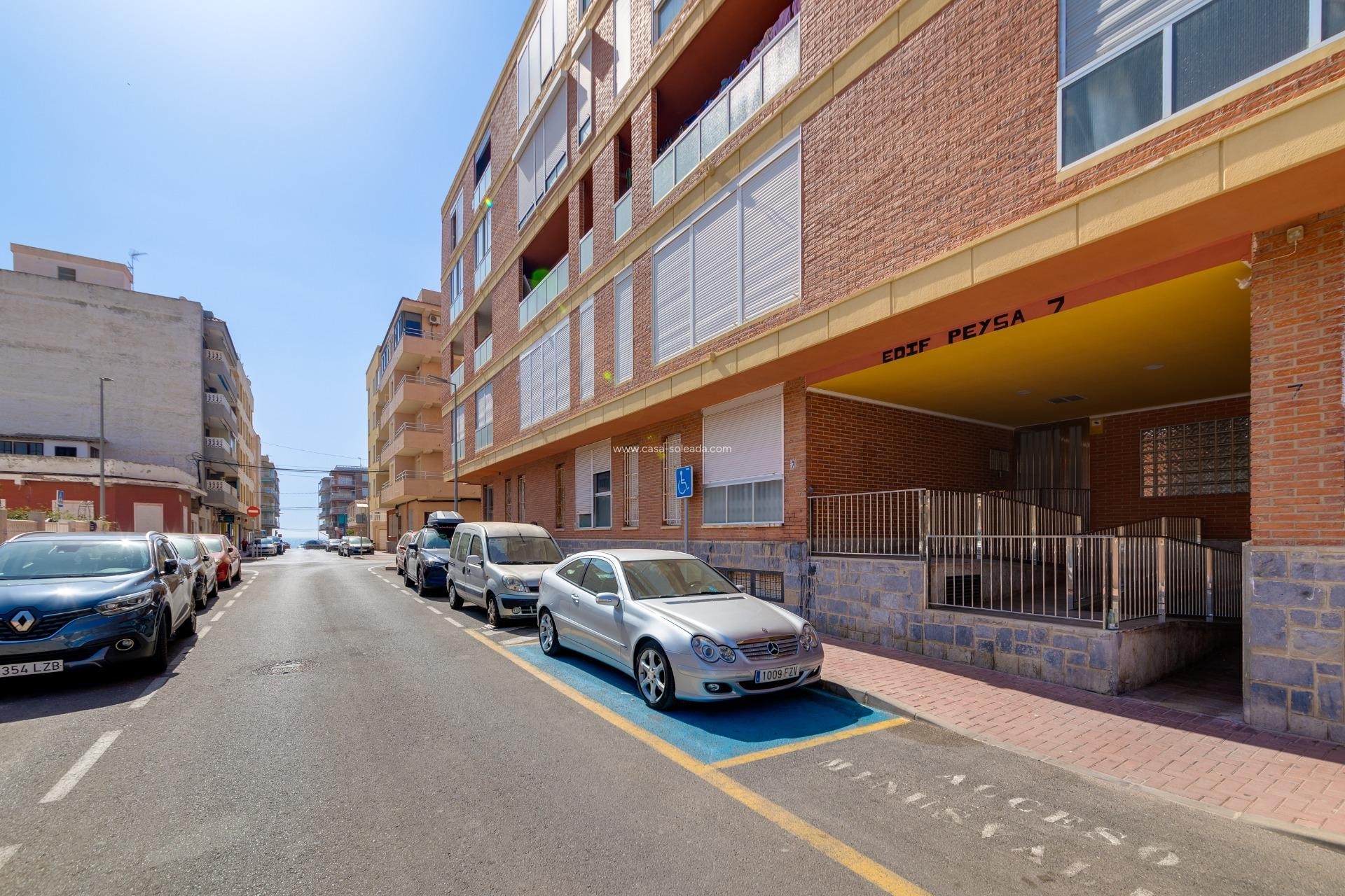 Herverkoop - Appartement / flat - Torrevieja - Playa De Los Naufragos