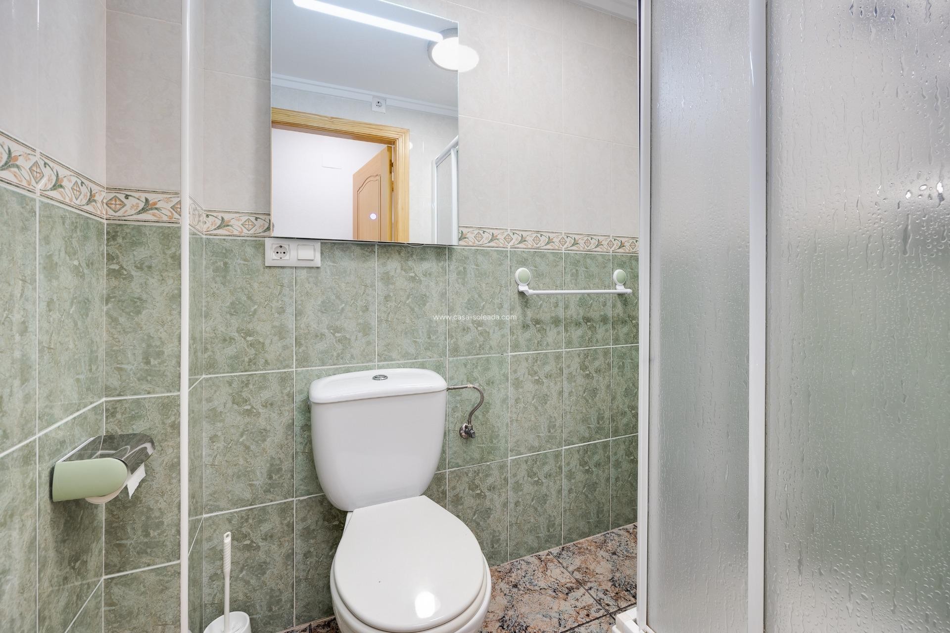 Herverkoop - Appartement / flat - Torrevieja - Playa De Los Naufragos