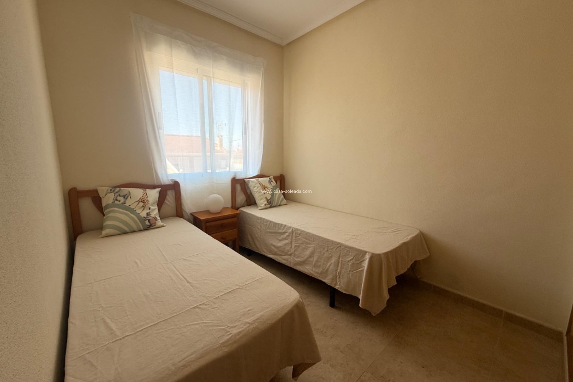 Herverkoop - Appartement / flat - Torrevieja - Playa De Los Naufragos