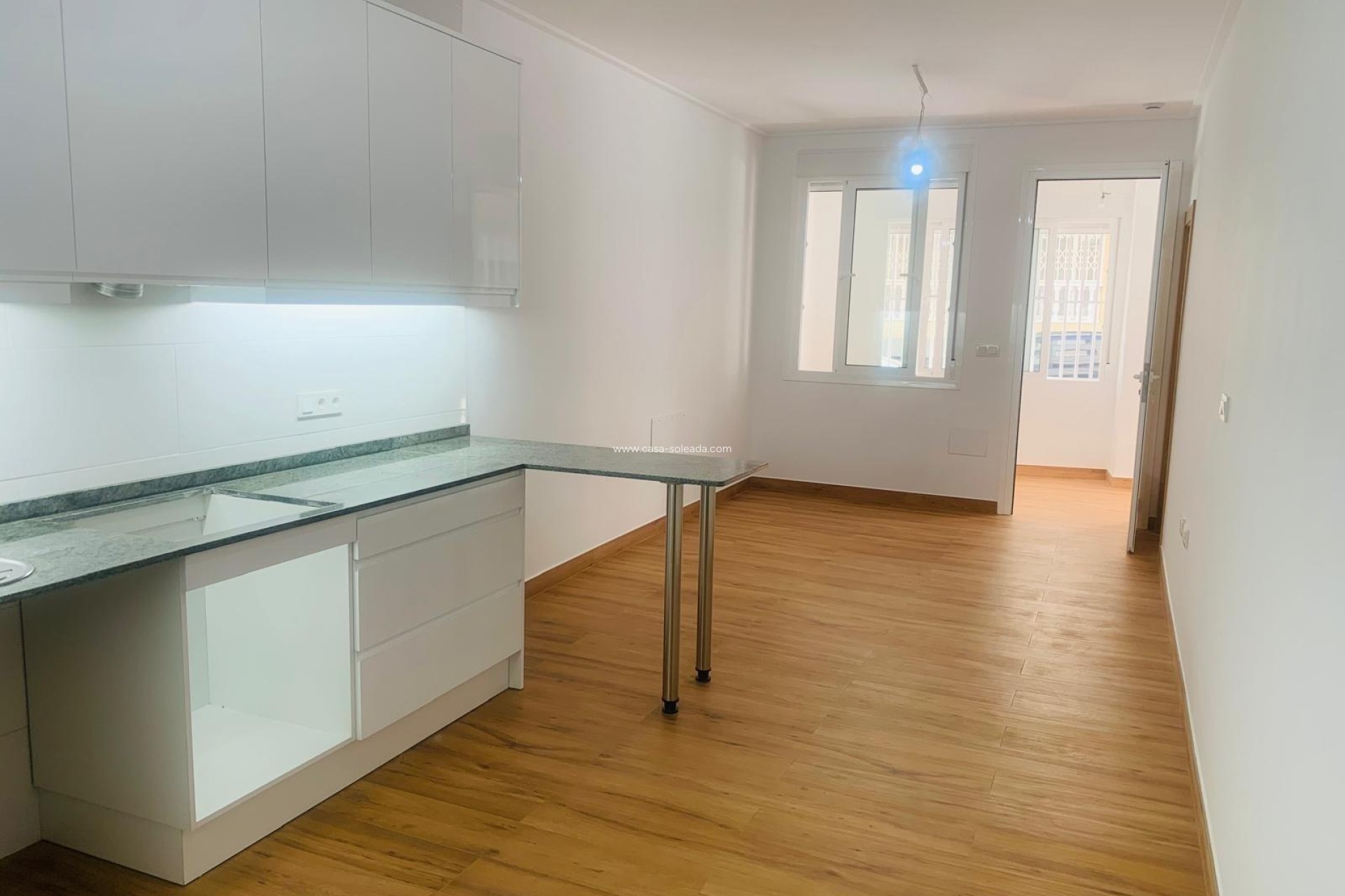 Herverkoop - Appartement / flat - Torrevieja - Playa del Cura