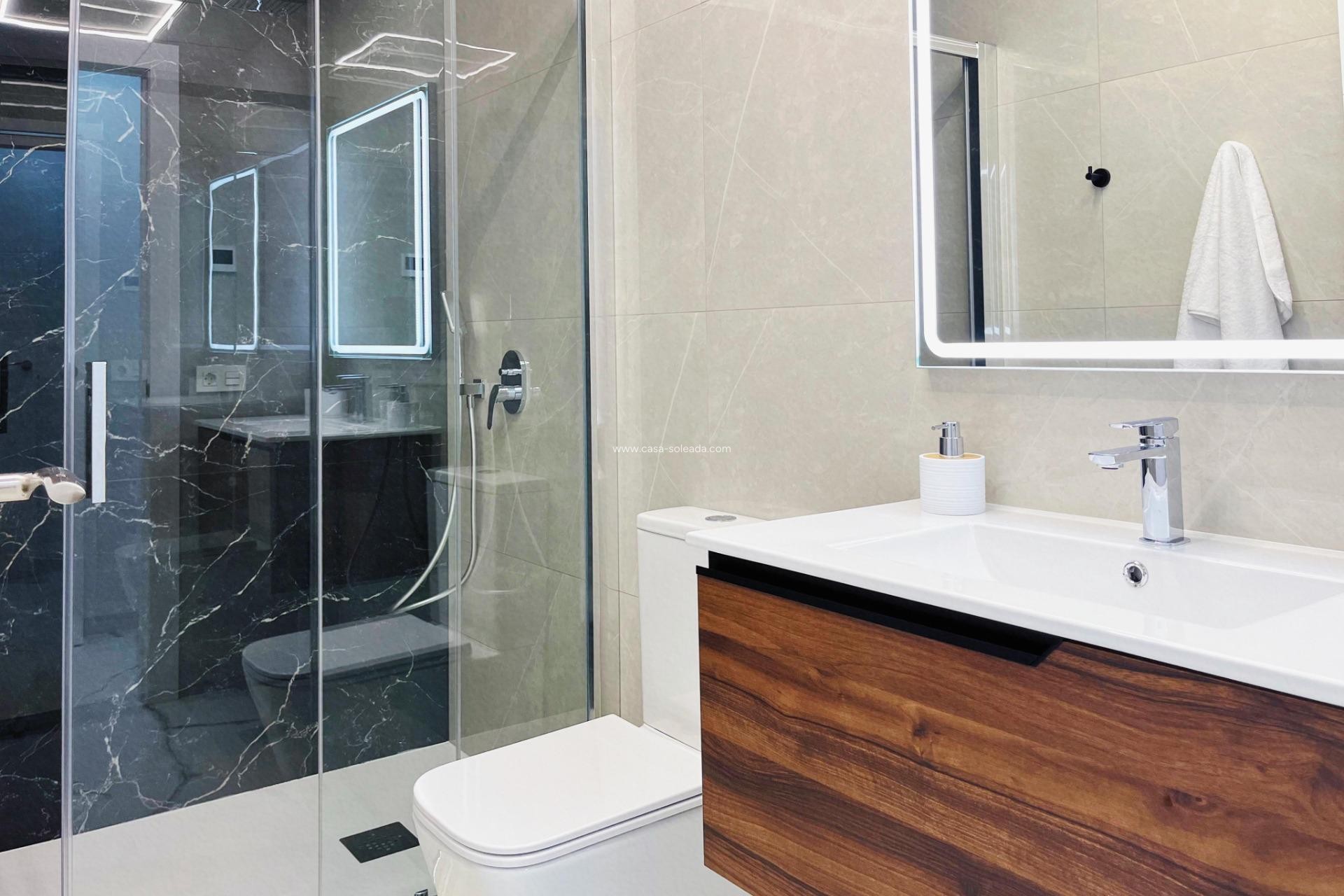 Herverkoop - Appartement / flat - Torrevieja - Playa del Cura