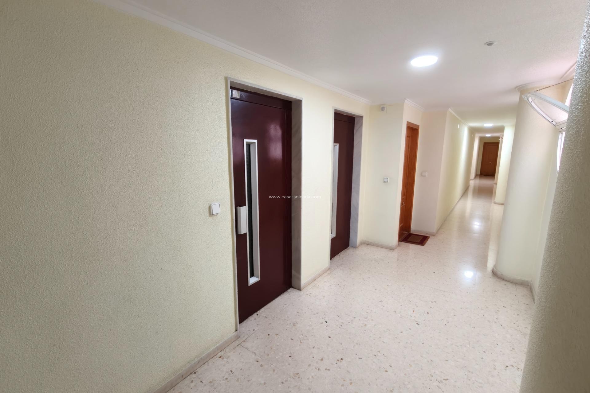 Herverkoop - Appartement / flat - Torrevieja - Playa del Cura