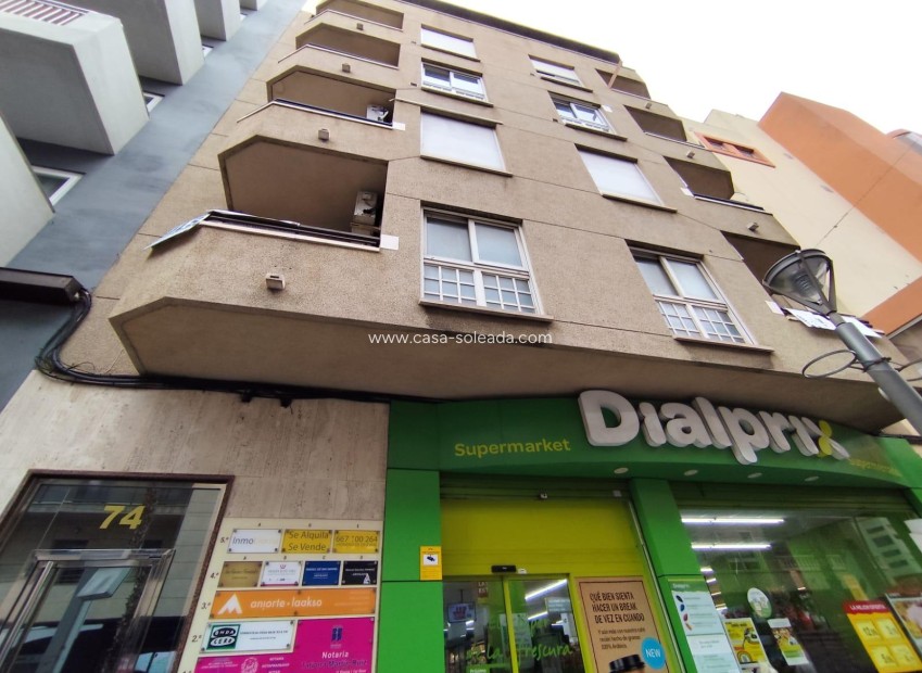 Herverkoop - Appartement / flat - Torrevieja - Puerto