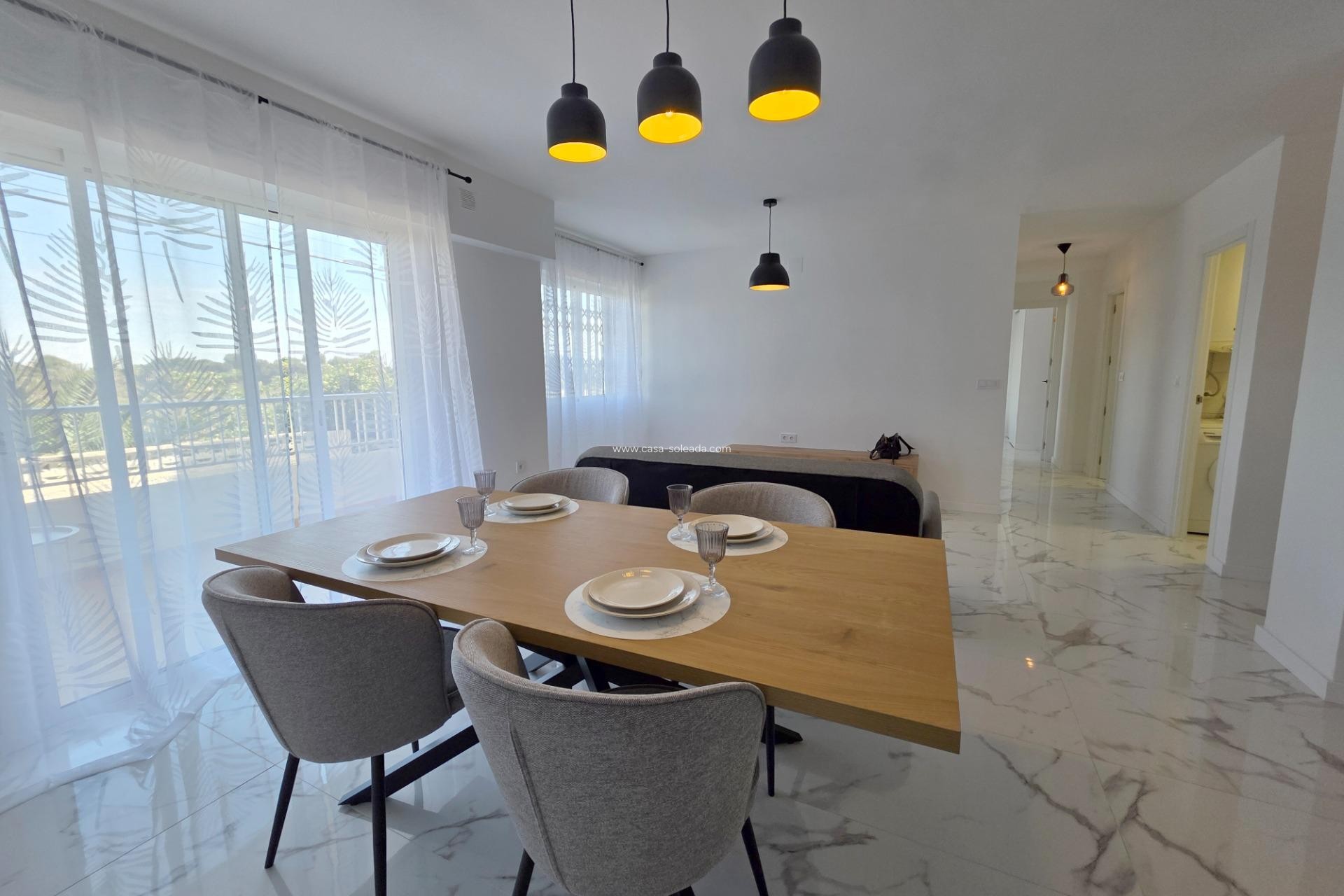 Herverkoop - Appartement / flat - Torrevieja - Punta Prima