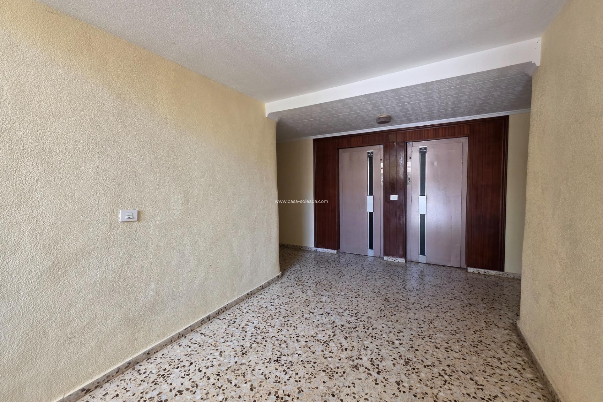 Herverkoop - Appartement / flat - Torrevieja - Punta Prima